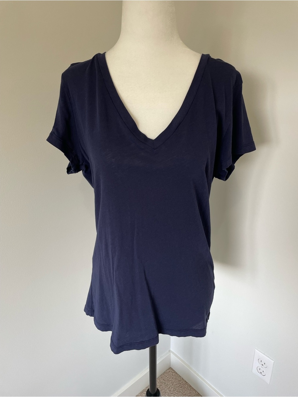 Gap The Essential V Neck T Shirt in Blue - Size Small - 100% Pima Cotton